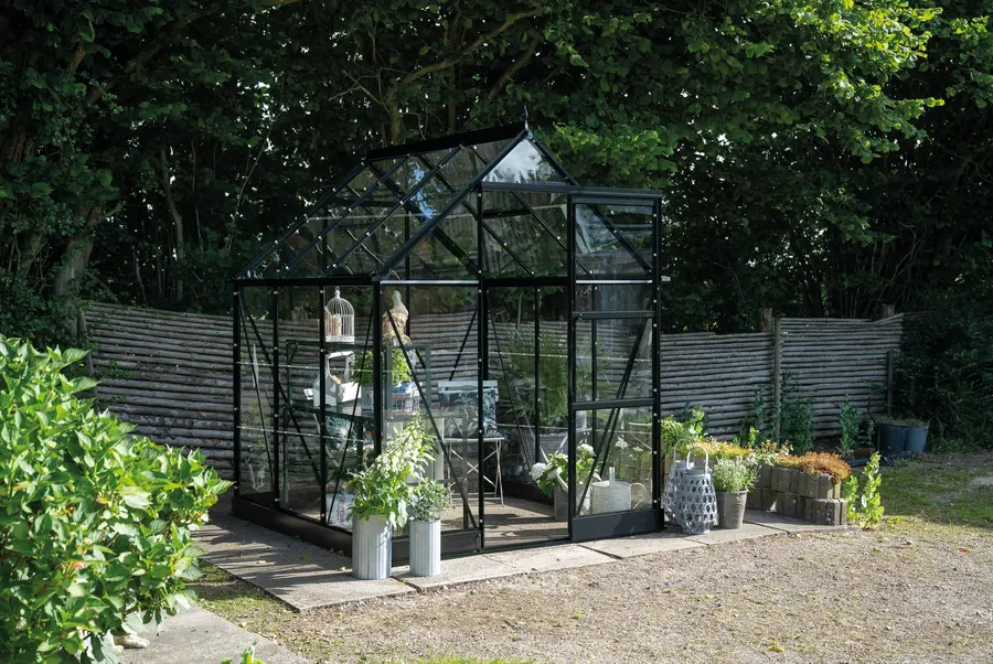 ICON 6 · 3.7 m² (6' x 6') Sort m/3 mm Glas